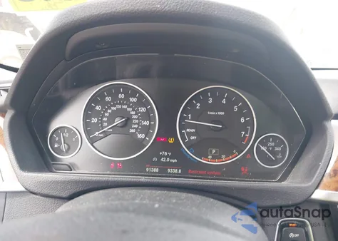 2017 BMW 320I xDrive z USA, uszkodzony, nr VIN WBA8E5G30HNU42435